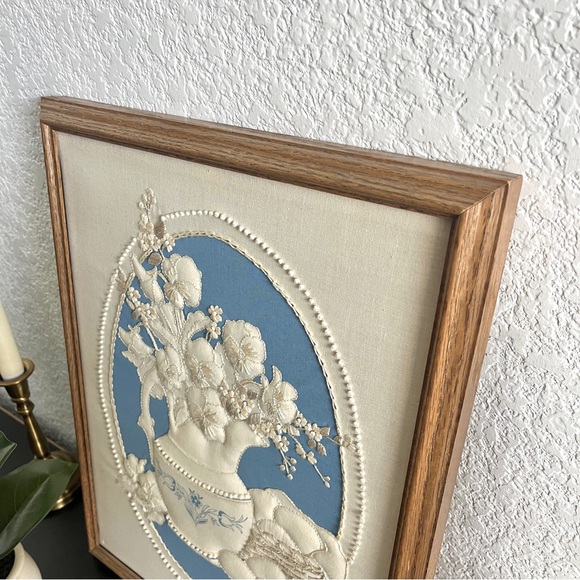 Vintage Handmade Framed Embroidery Art 18x14 Trapunto Crewel Candlewicking 1980s - Picture 5 of 11